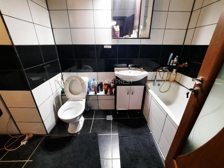 VANZARE 2 CAM BULEVARDUL TINERETULUI - 17
