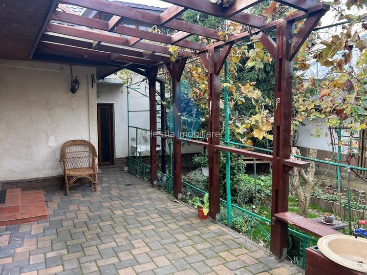 Casa de vanzare, Podul de Fier-Moara de Vant. - 2