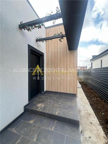 CASA INDIVIDUALA  -3 CAMERE-2 BAI - 4