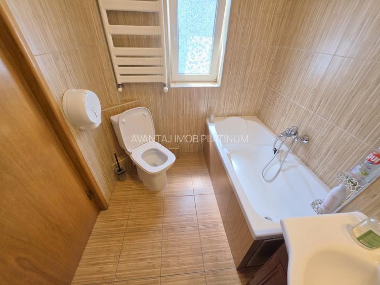 Piata Muncii, vila singur curte, 8 camere, 227 mp utili - 26