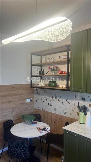 Casa de vanzare renovata complet 2025 Centru Civic - 12