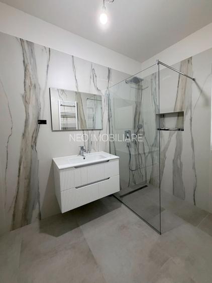 Casa / Spatiu Comercial - 150 mp - 2000 Euro - 14