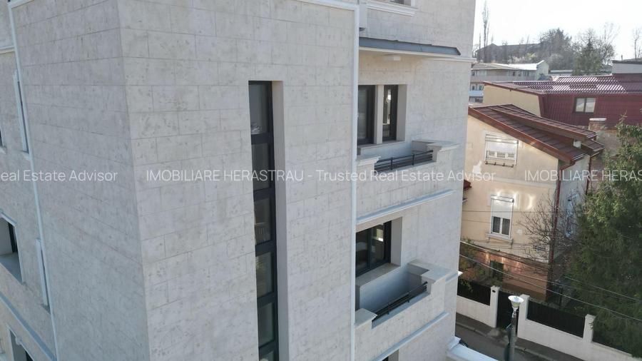 Vila neoclasica urbană | Palatul Parlamentului - 36