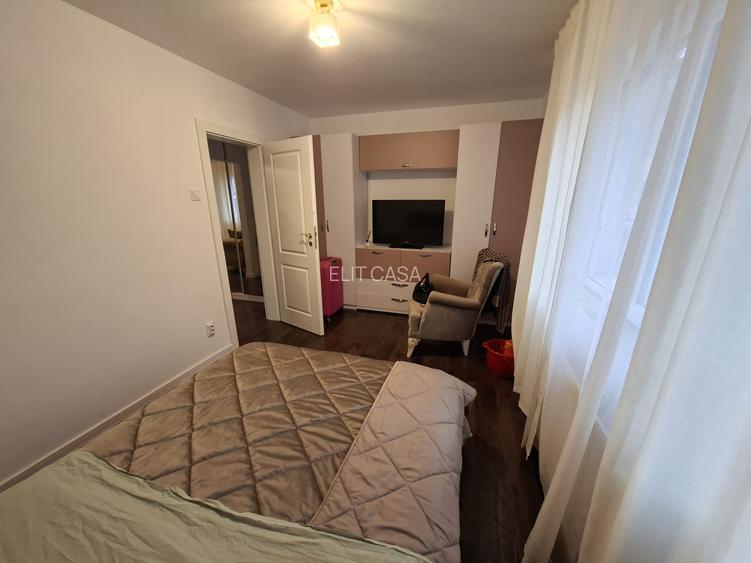Apartament cu 2 camere, zona Podu Ros - 3