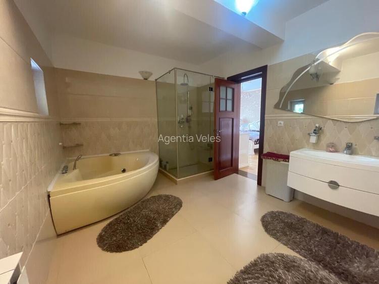 Pipera vila eleganta, spatioasa, garaj, piscina, gradina amenajata - 12