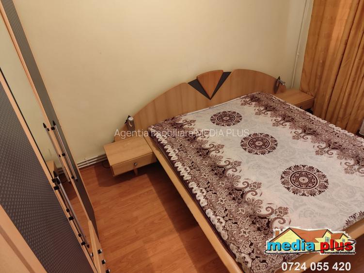 De închiriat apartament 3 camere decomandat – zona Port - 5