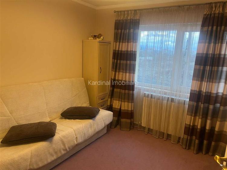 Apartament 3 camere structura mare, etajul 1,  Scriitorilor - 12