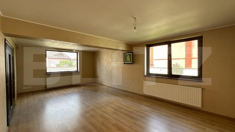 Casa S + P + M de 333 mp utili, cu 2.040 mp teren, front 26 m, Catargiu - 4