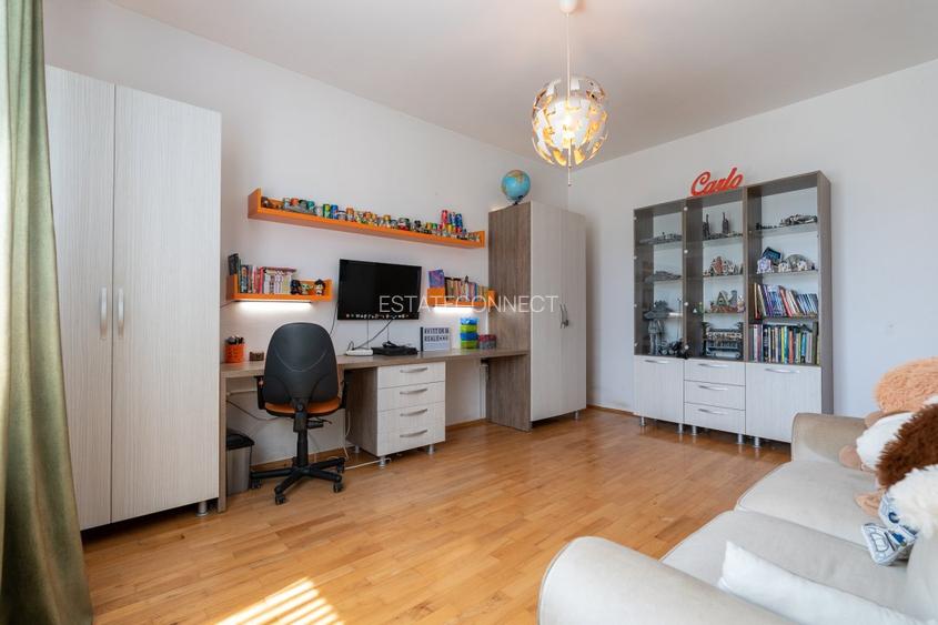 Casa cu etaj si teren generos 2.841 mp - Gai - 6