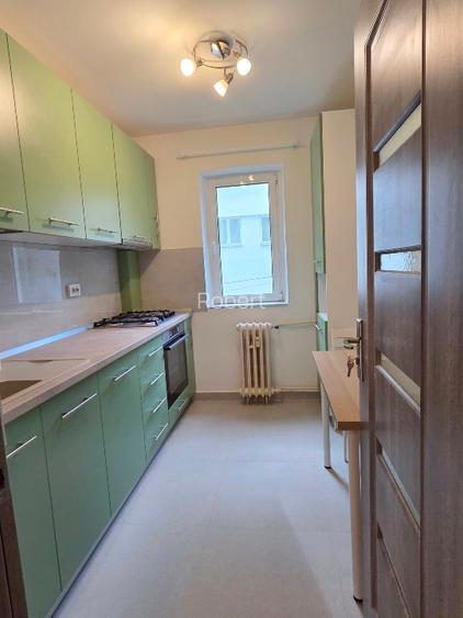Ap. 2 camere, decomandat, renovat complet, utilat nou, bariera Bucov AFI  - 9