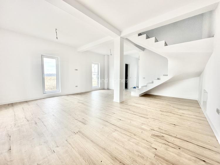 Duplex cu 3 camere spatios - Mosnita Veche - 3