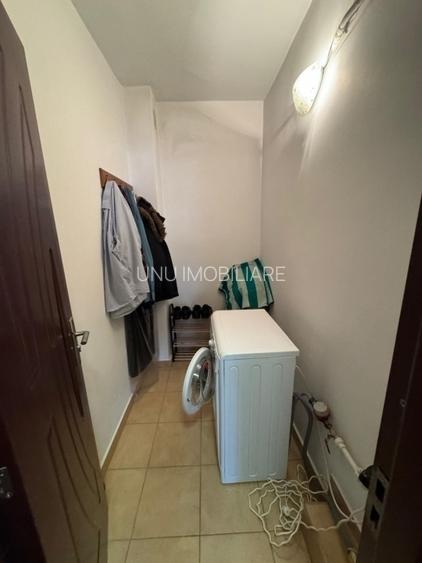 Etaj 2 - 4 camere decomandat - doua bai - doua balcoane - Dacia - 11