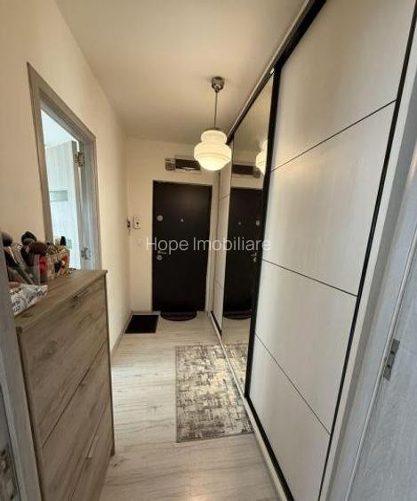 Brancoveanu - 3 camere , centrala proprie , loc parcare ADP - 5