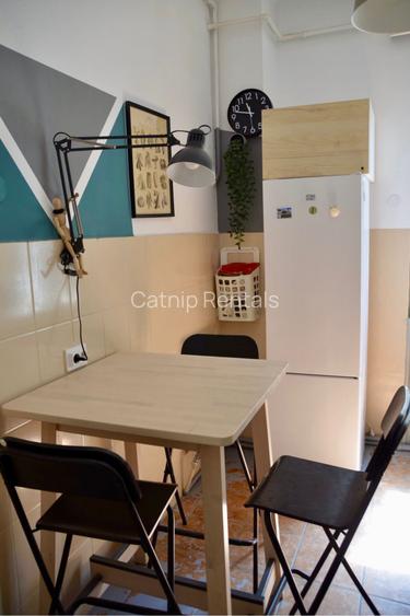 Large 4 Bedroom Apartment with Balcony | Universitate - Cismigiu Area - 11