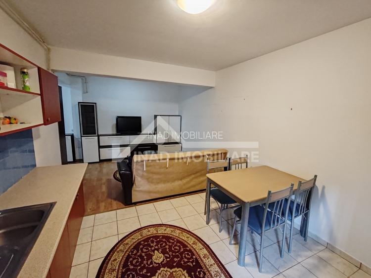 Apartament cu 3 camere, 72mp, situat la parter, Strada Calea Turzii - 7