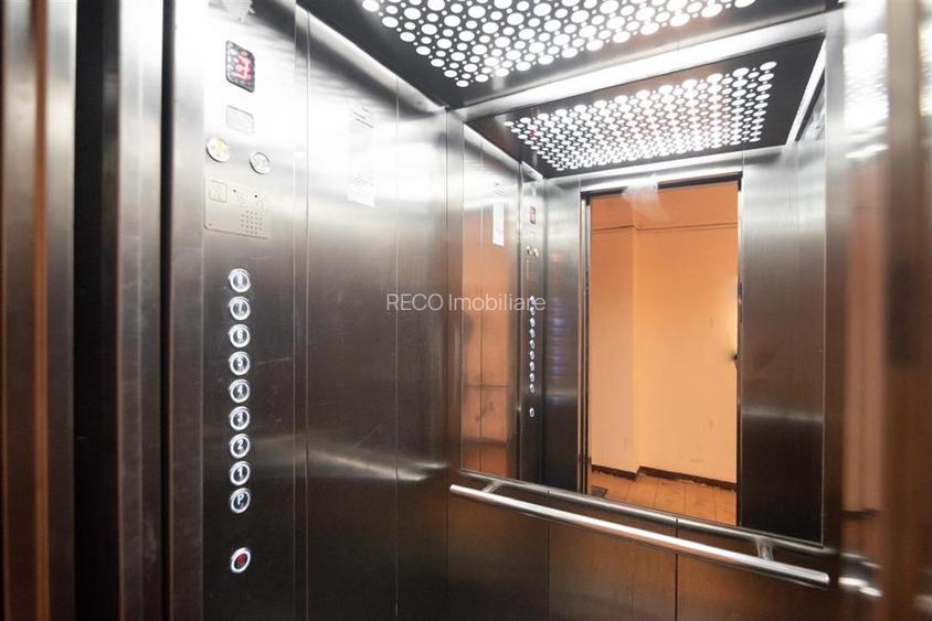 RECO Apartament 4 camere, decomandat, Bloc cu lift, Etajul 3, sub 1300 euro mp - 19