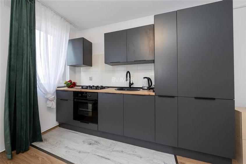 Vanzare apartament 2 camere, central , cu scara interioara Comision 0% - 4