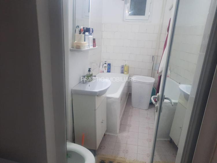 Apartament cu 2 camere in zona Micro 13B - 5