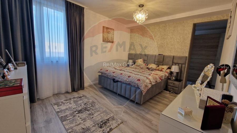 Casă / Vilă cu 5 camere - la 2 minute de Complex Cosmopolis - 14