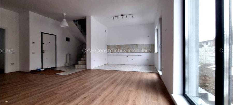 Spațiu, 3 Dormitoare, Curte și Parcare Proprie - 5