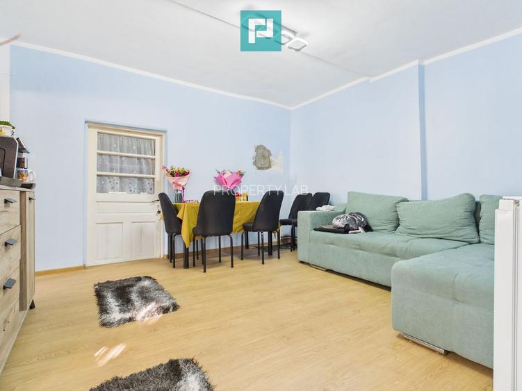 Casă  cu 6 camere in Urseni - 6