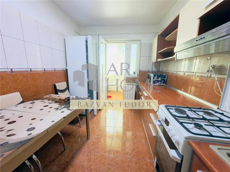 Apartament 2 camere, centrala proprie , Ploiesti , zona 9 mai - 7