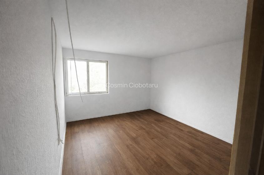 Clădire profesională ~600 mp – structură pe cadre – terasă – curte 250 mp acces  - 12