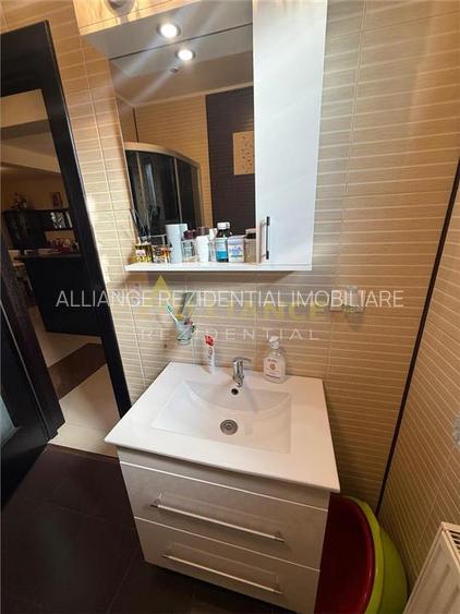 Casa tip duplex - 4 camere - 2 bai - 200mp teren - 28