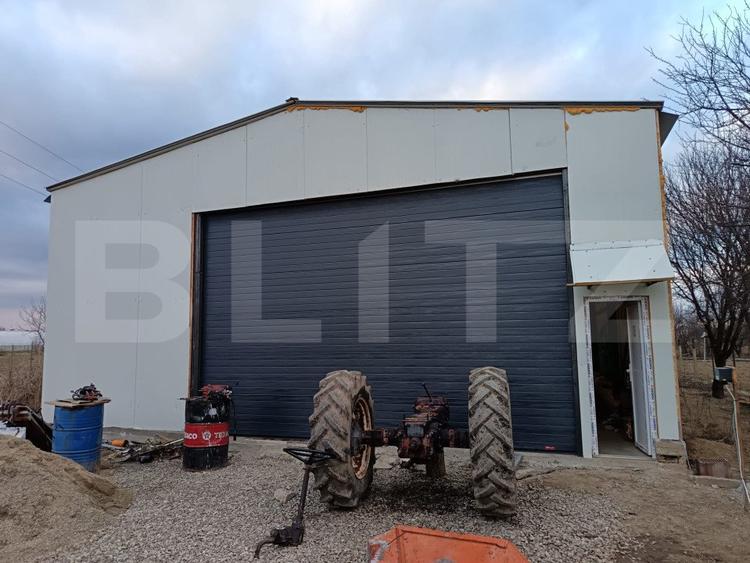 Hala industriala, 200 mp, teren 4500 mp, zona Pietrosani PH