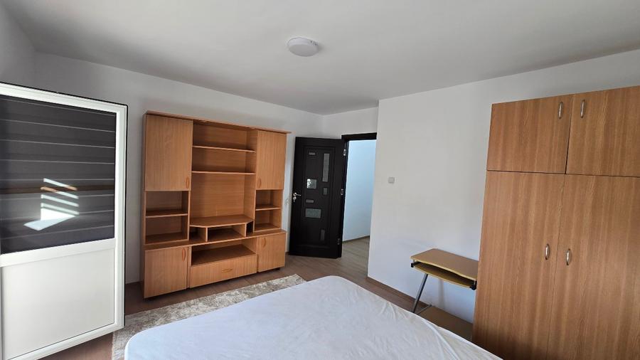 Inchiriez ap termen lung 500eur , zona Primo
