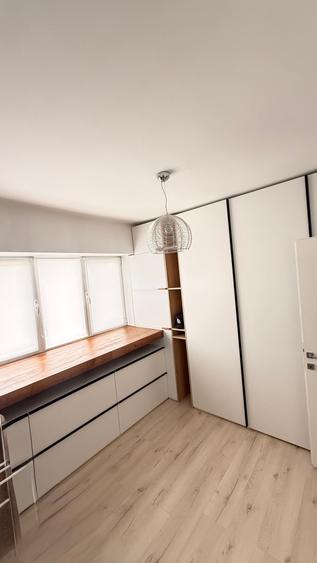Bulevardul Unirii, vedere spre Parcul Mara-Apartament cu 3 camere de închiriat!