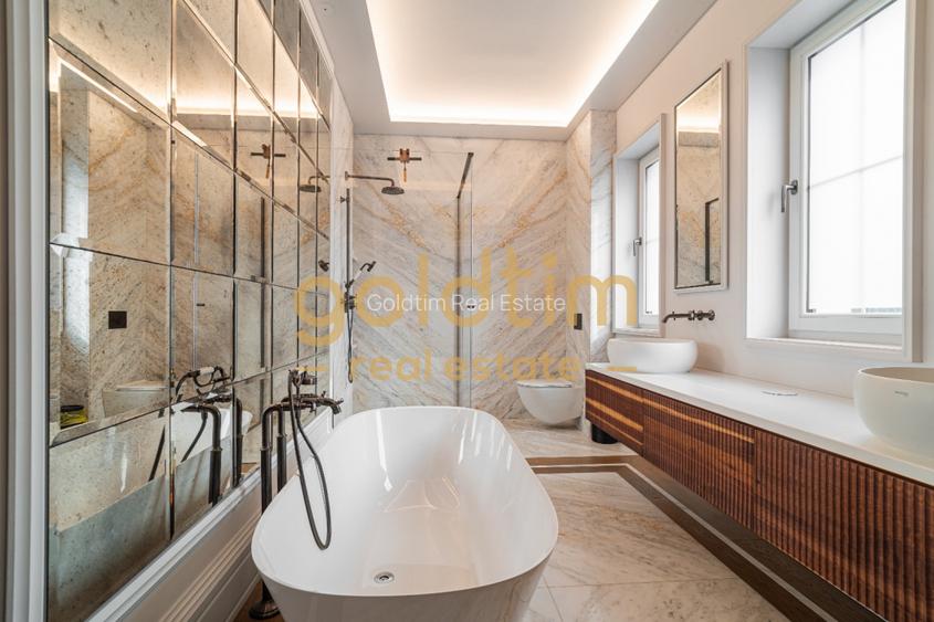 VILA SUPERBA/ACCES LA LAC/COMPLET MOBILATA/UTILATA LUX/CURTE/PARCARE/PIPERA - 35