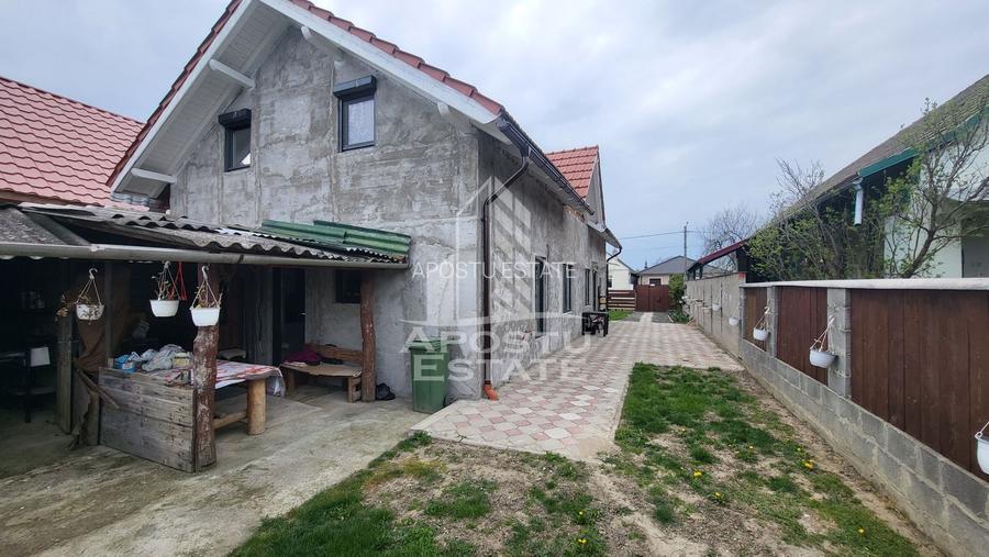 Casa individuala cu teren generos de 898 mp,Sag zona Centrala - 16