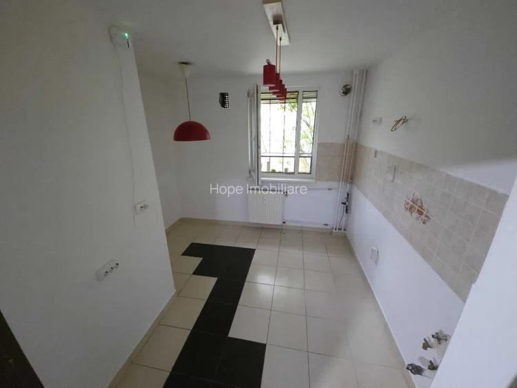 Titan - Ozana - Apartament 3 camere decomandat - 5