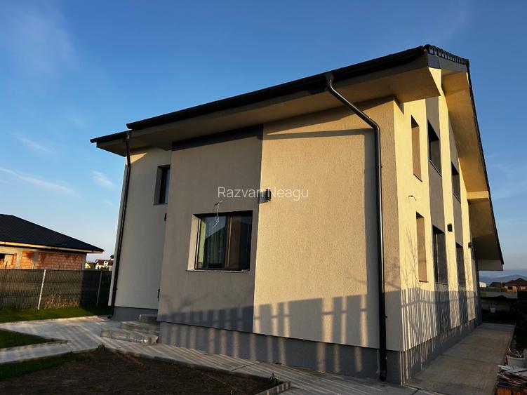 Proprietar Casa Premium - Harman Zona Aleea 14 - 12