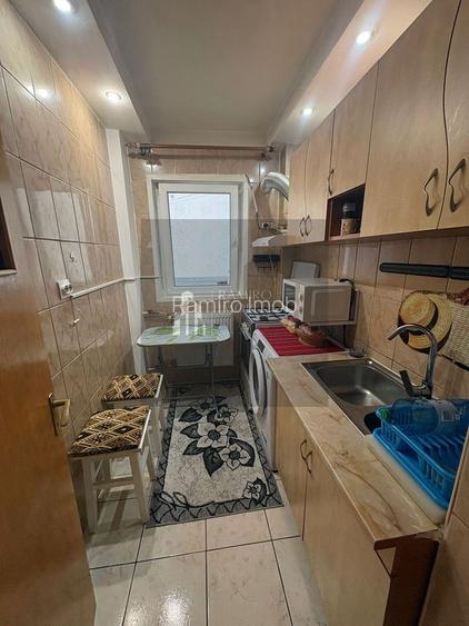 Garsoniera Metrou 1 Decembrie 1918 confort 1 - 3