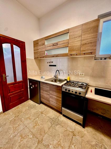 Casa + Spatiu Comercial  * Central * Brasov * - 13