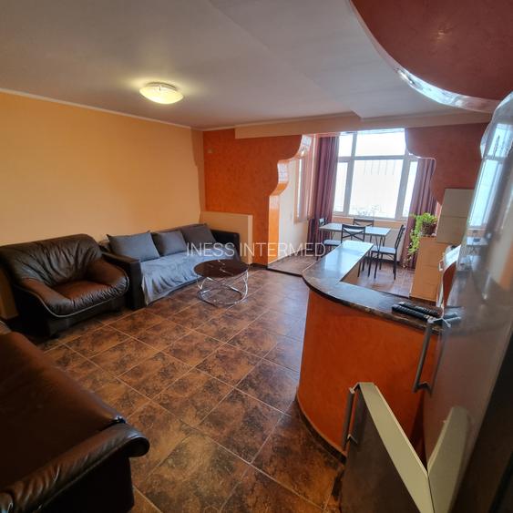 PIATA UNIRII , BD IC BRATIANU, LANGA METROU, AP 2 CAM MOBILAT SI UTILAT - 2