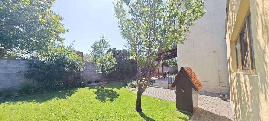 Casa spatioasa. Pretabil si pt. clinica, invatamant, camin varstnici. - 42