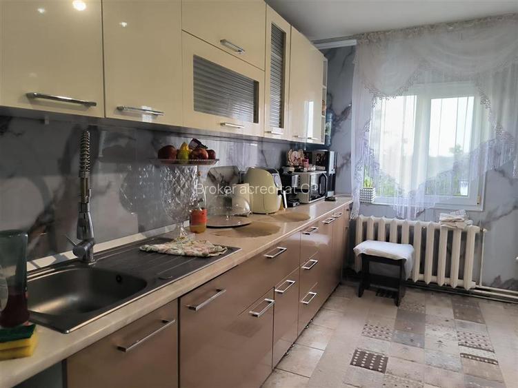 Apartaament de vanzare 3 camere,Mihailesti,suprafata 80 mp - 8