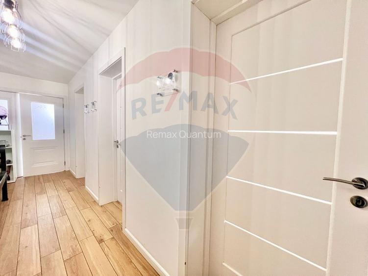 De vânzare casă cu 12 camere, în zona Decebal - 31
