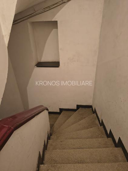 CENTRU VECHI APARTAMENT CU 3 CAMERE 75 MP PRET 152900 EURO - 12