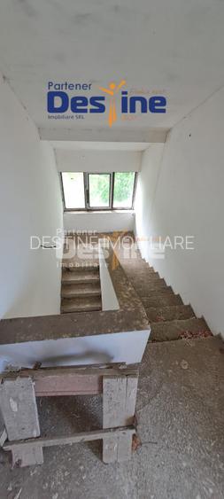 Vila , D+P+1+M+POD, 474 mp, Valea Lupului - 12