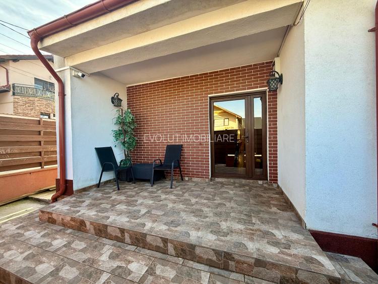 Casa moderna cu 4 camere, garaj 3 masini, curte amenajata – Valu lui Traian - 2