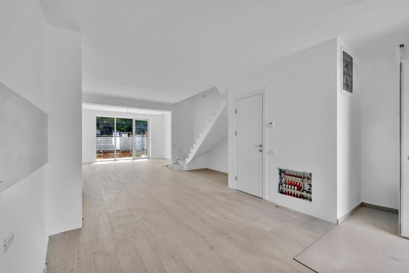 Vilă 4 camere | Finalizată | 144mp utili | Curte 80mp | AVANGARDE FOREST