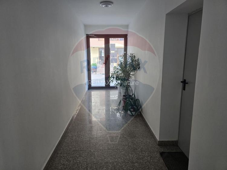 DE VANZARE Apartament cu 3 camere CLUB LAC SNAGOV - 24