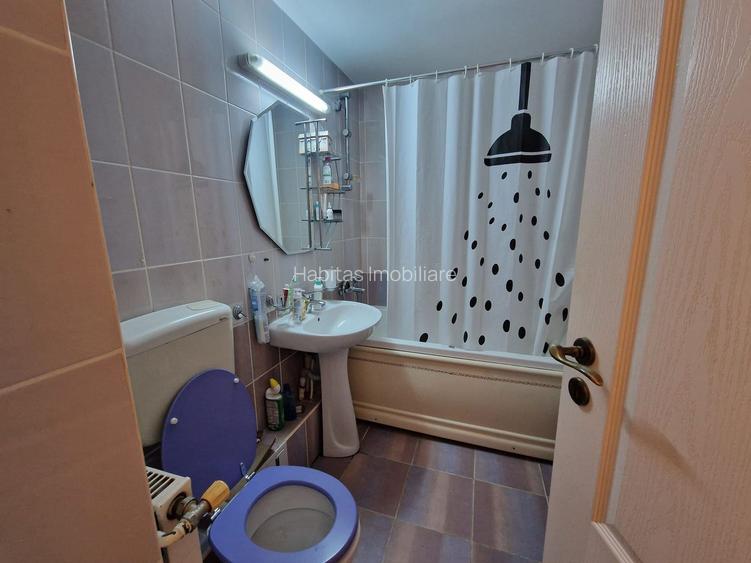 Apartament 3 camere decomandate de inchiriat, zona str N Titulescu - 17