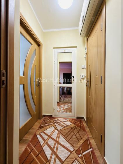 Apartament 2 camere, semidecomandat, etaj 7 - zona Sagului - 9