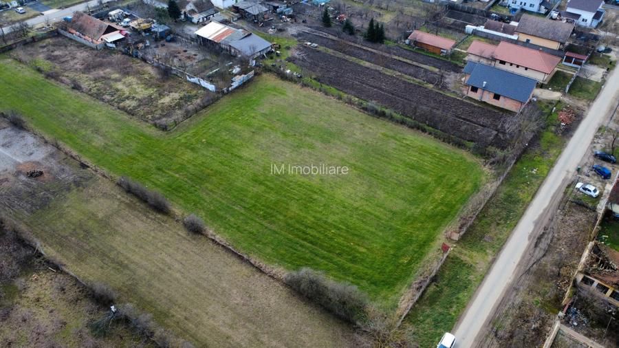 Bucovat - Vatra satului-intravilan -1095 mp- Utilitati - 5