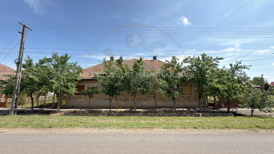Casă 4 camere, Teren 1955 mp Str. Vezendiului Nr. 366 - Loc. Petrești, Satu Mare - 2
